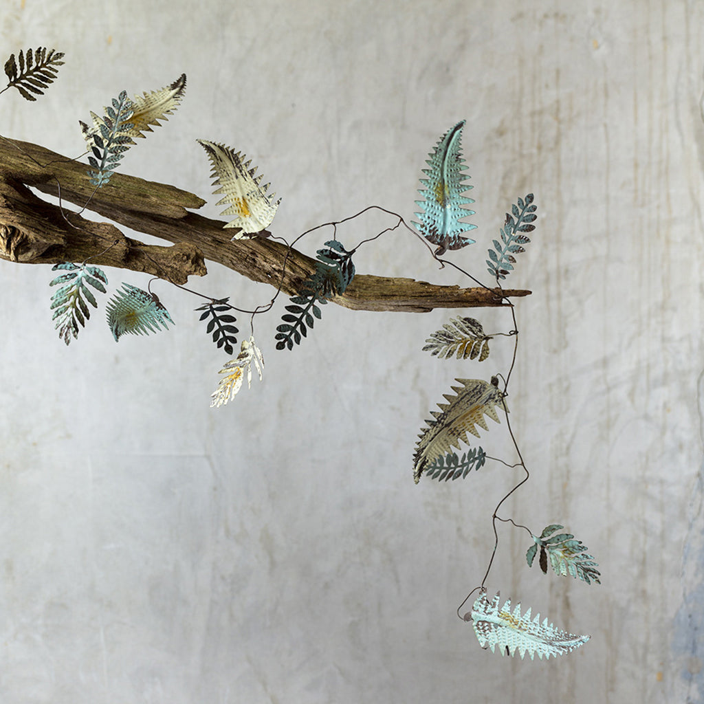 Vintage Style Leaf Garland