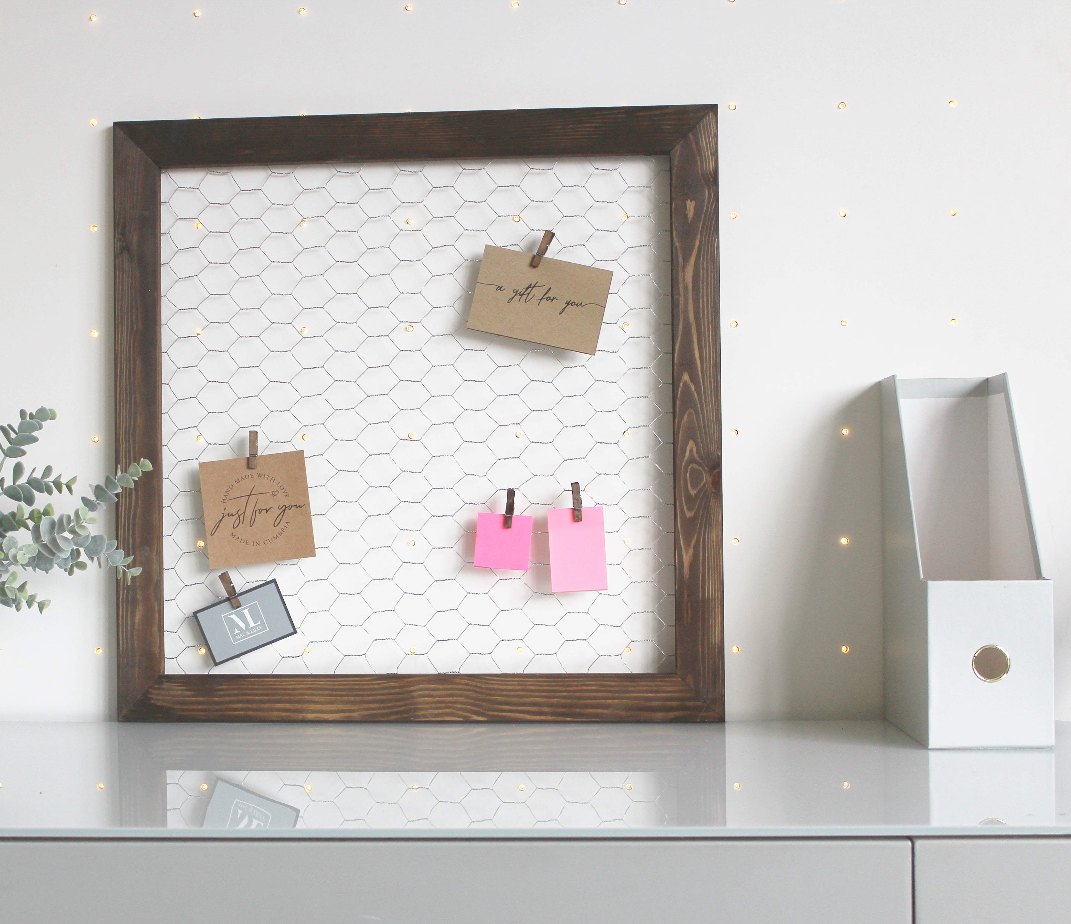 French Style Rustic Wire Memo Board - With Pegs