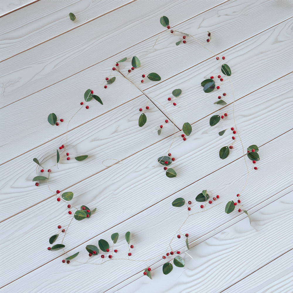 Winter Berry Garland