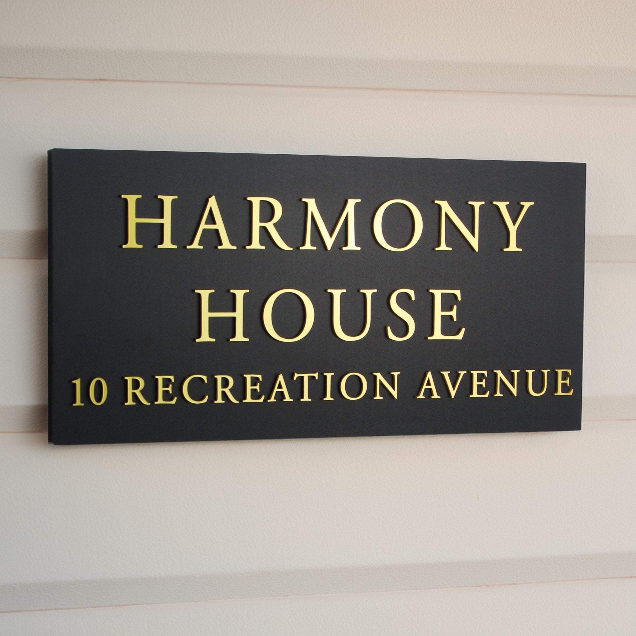 Large Personalised Raised Design House Sign - Mac and Lilly