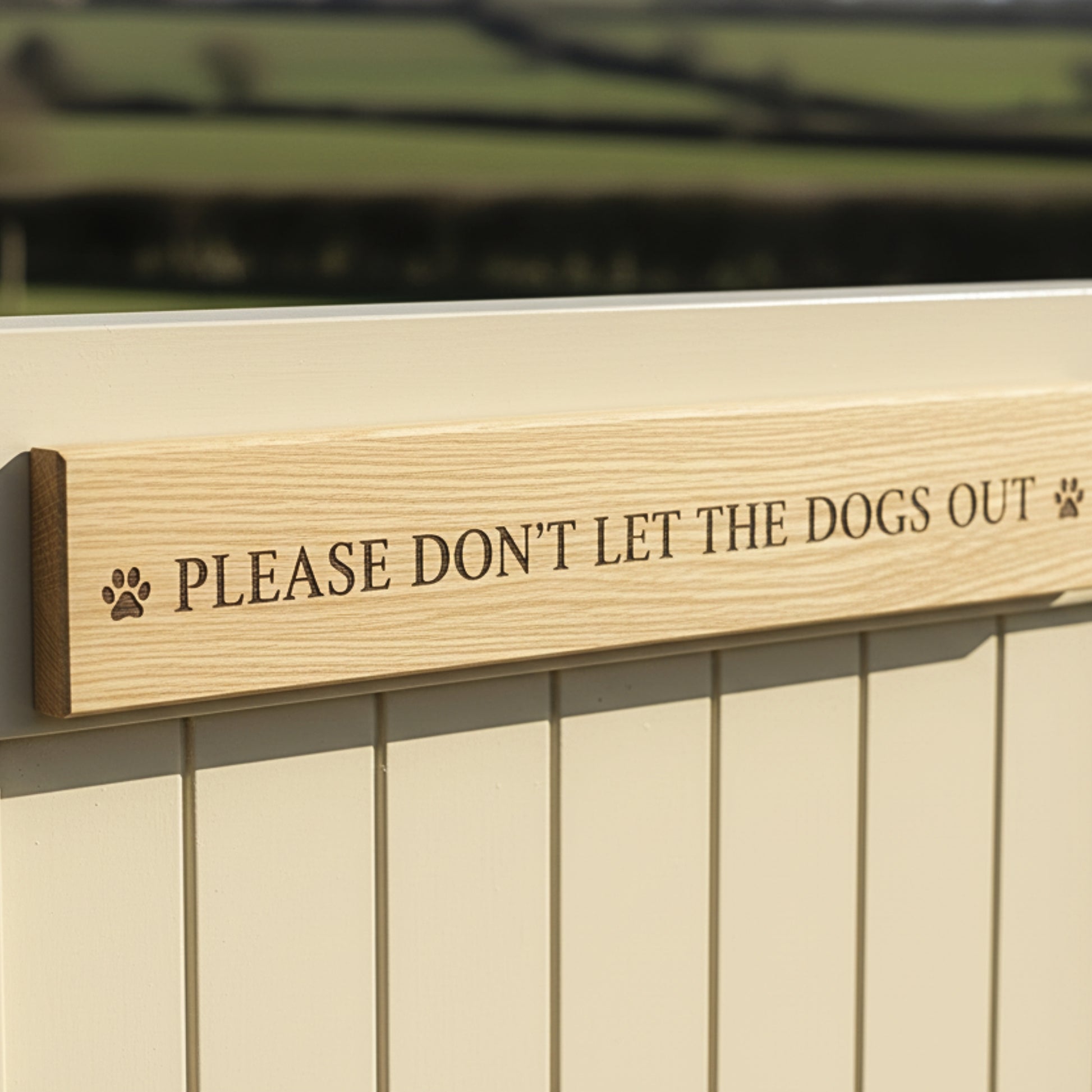 Personalised Accoya Wood Gate Sign | Engraved Wooden Gate Plaque | Premium Outdoor Sign | Mac and Lilly - Mac and Lilly