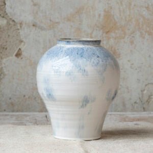 Cassis Stoneware Vase – Blue & White - Mac and Lilly