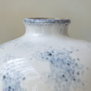 Cassis Short Stem Vase – Blue & White - Mac and Lilly