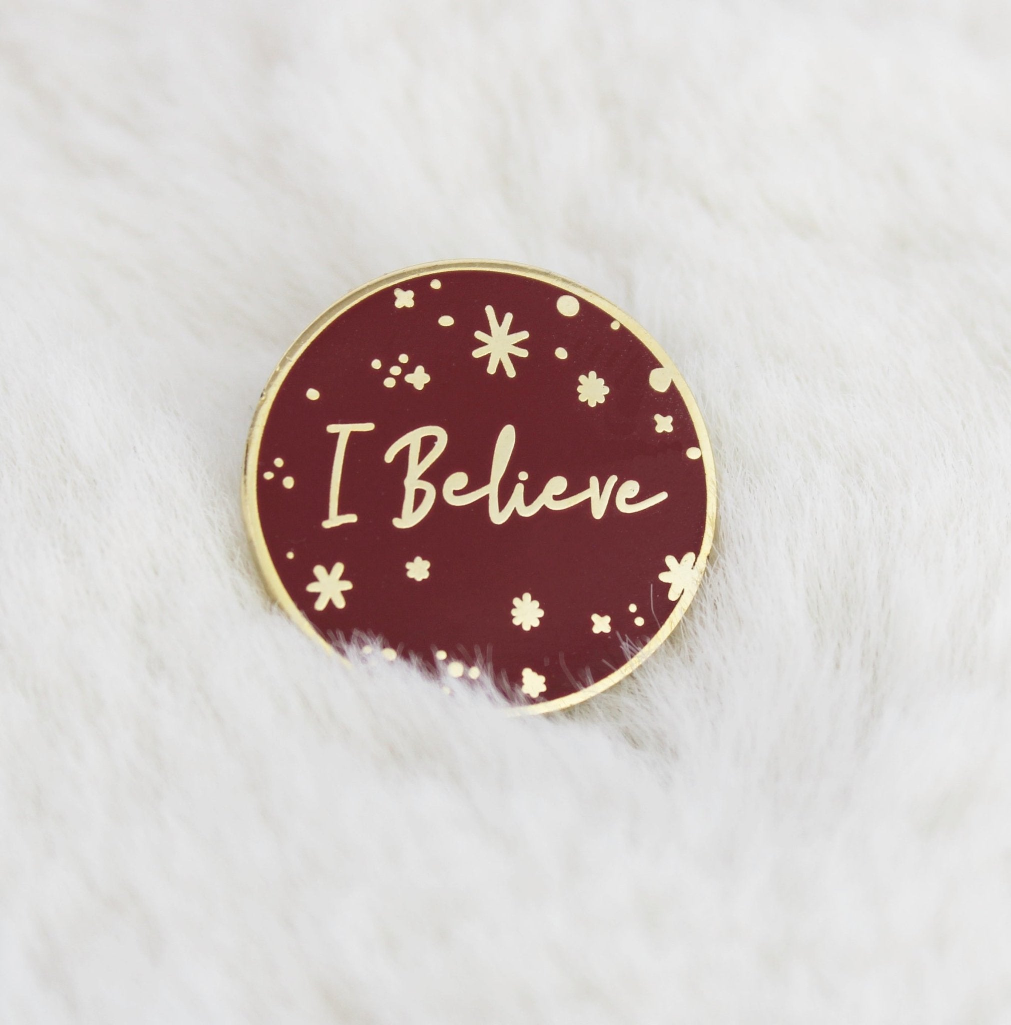I Believe Enamel Pin - Embrace the Magic of Belief - Mac and Lilly