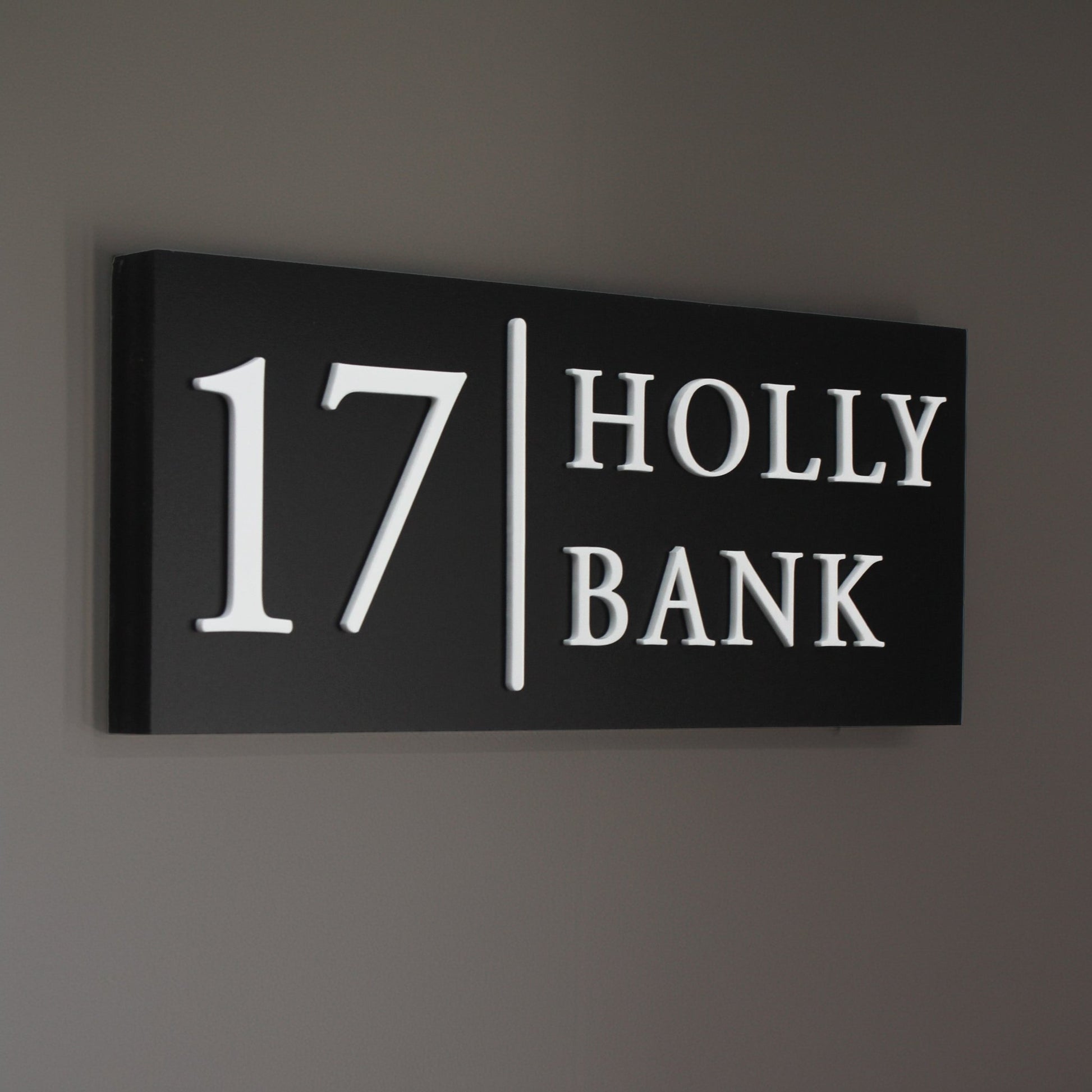 Raised Design Sign - Vertical Line - Mac and Lilly