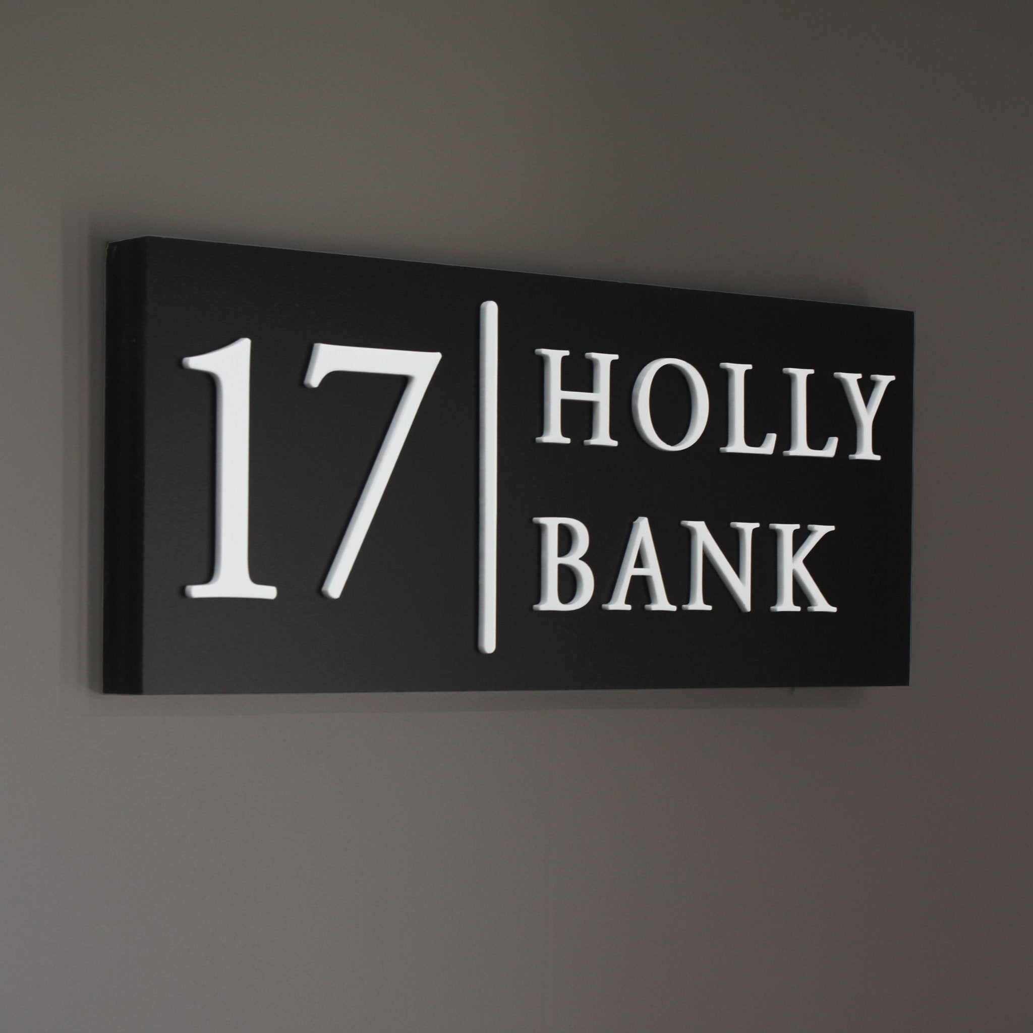 Raised Design Sign - Vertical Line - Mac and Lilly